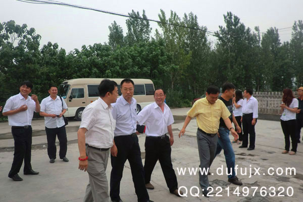 辽宁商会经贸团做客杜甫机械